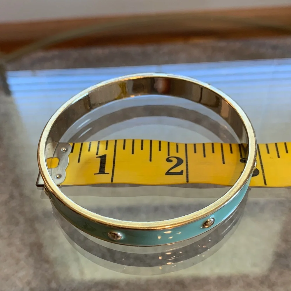 Chic Bangle Bracelet